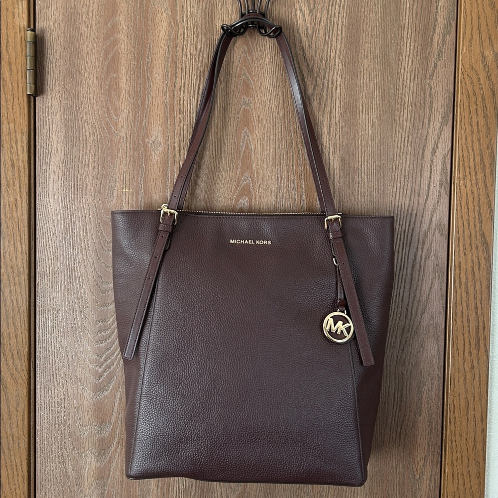 Michael Kors Bag—Burgundy / Wine—14 x 13 x 5–Like New—Zip Pocket for Laptop
